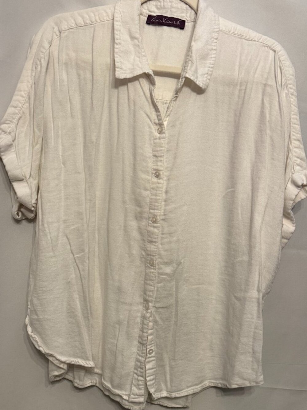 Gloria Vanderbilt Button-Down top (XL)